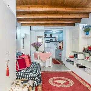 Diana Romantic Loft , Rome Italie